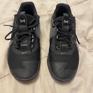Nike Women’s Metcon 7 (size 7.5)